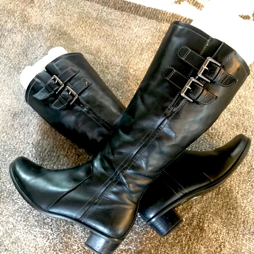 Beautiful Ecco tall Black leather women’s boots